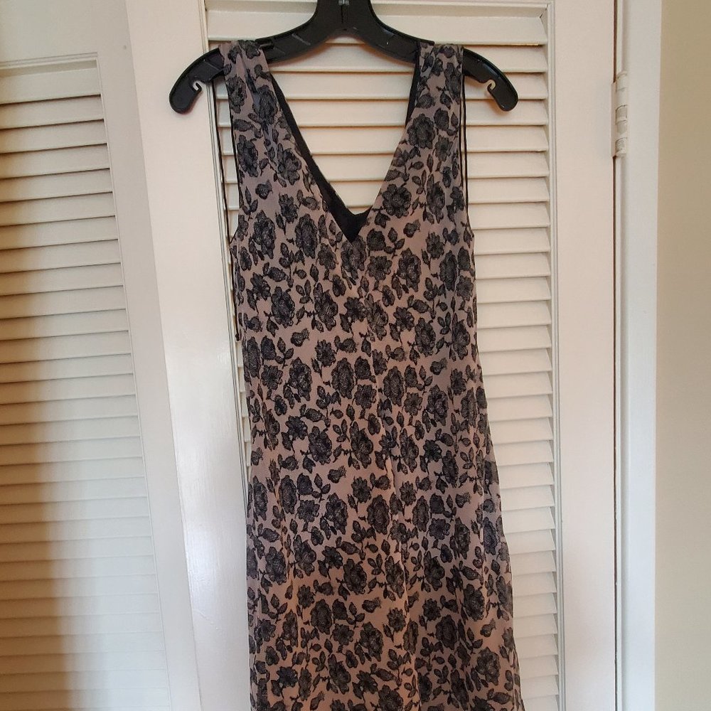 Jones New York Midi V-Neck Sleeveless Dress Black and Cream Floral 10